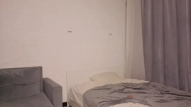 Ashley-Urban online show from 12, 9, 2025