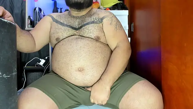 Snapshot of Latino_bigcock chatting on 1, 12, 2024 Latino bigcock online show from 1, 12, 2024