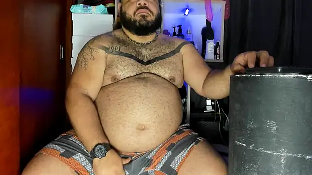 Snapshot of Latino_bigcock chatting on 4, 12, 2024 Latino bigcock online show from 4, 12, 2024