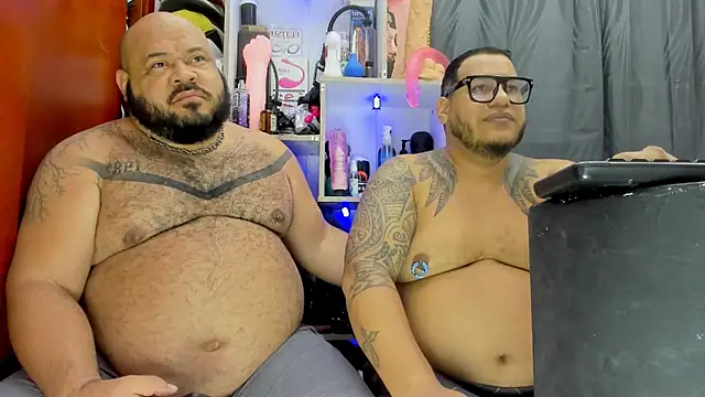 Snapshot of Latino_bigcock chatting on 2, 2, 2025 Latino bigcock online show from 2, 2, 2025