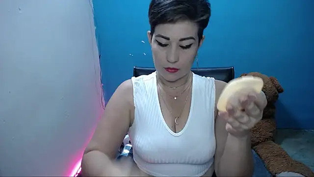 Sunny rayz  online show from 3, 3, 2025