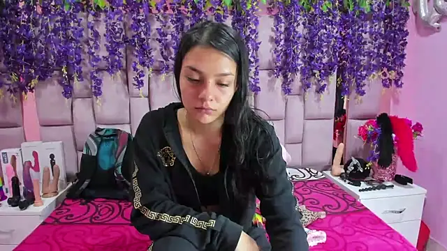 Snapshot of Bich_Anal_ chatting on 17, 2, 2025 Bich Anal online show from 17, 2, 2025