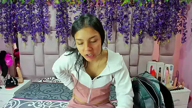 Snapshot of Bich_Anal_ chatting on 24, 2, 2025 Bich Anal online show from 24, 2, 2025