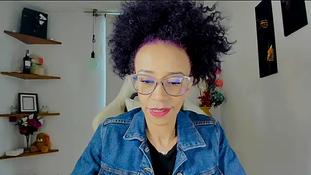 Snapshot of ScarlettMalbec chatting on 12, 12, 2024 ScarlettMalbec online show from 12, 12, 2024