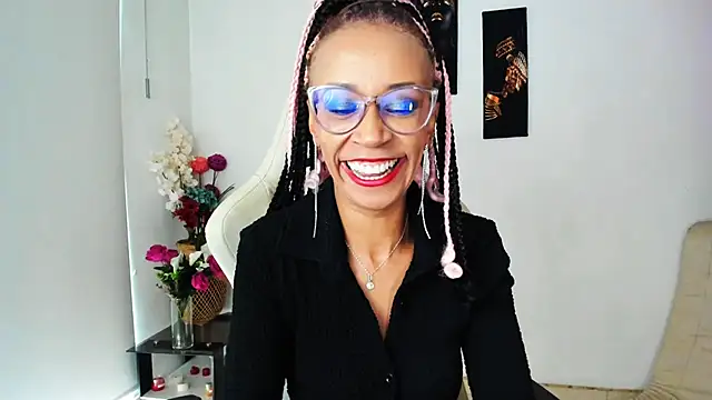 Snapshot of ScarlettMalbec chatting on 8, 2, 2025 ScarlettMalbec online show from 8, 2, 2025