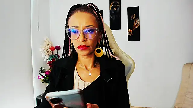 Snapshot of ScarlettMalbec chatting on 21, 2, 2025 ScarlettMalbec online show from 21, 2, 2025
