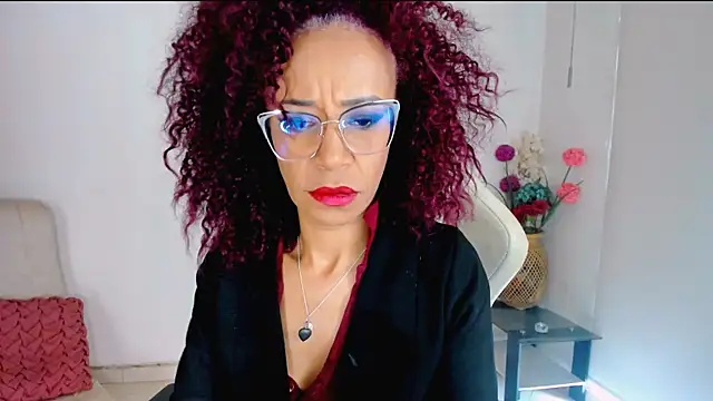 Snapshot of ScarlettMalbec chatting on 19, 9, 2025 ScarlettMalbec online show from 19, 9, 2025
