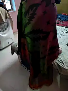 COUPLLE VILLAGE online show from 13, 1, 2025