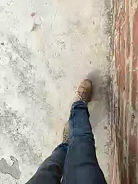 COUPLLE VILLAGE online show from 16, 1, 2025