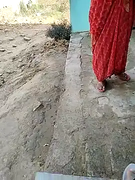 COUPLLE VILLAGE online show from 4, 3, 2025