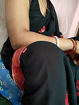 COUPLLE VILLAGE online show from 22, 3, 2025