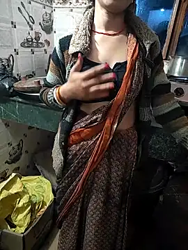 COUPLLE VILLAGE online show from 2, 2, 2026