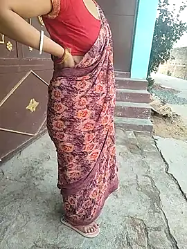 COUPLLE VILLAGE online show from 12, 5, 2026