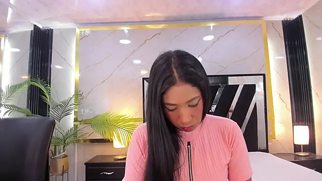 Lia-Anahiz online show from 1, 3, 2025