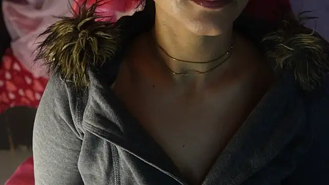 -AyeshaSinghania- online show from 1, 12, 2025