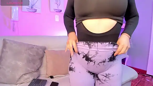 emily roberts1 online show from 6, 1, 2025