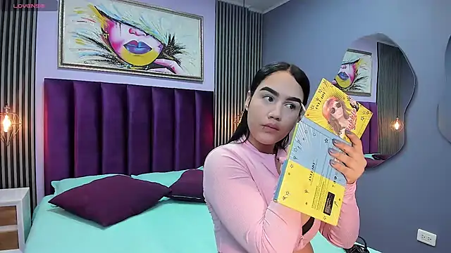 emily roberts1 online show from 25, 2, 2025