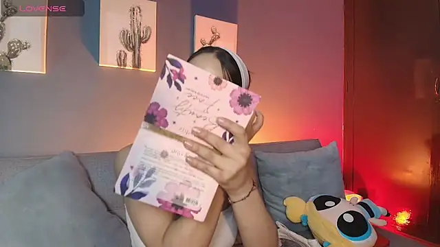 emily roberts1 online show from 12, 9, 2025