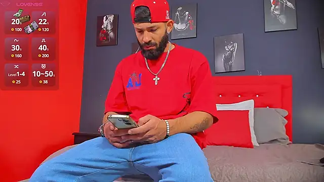 Thiagogomez online show from 10, 12, 2024