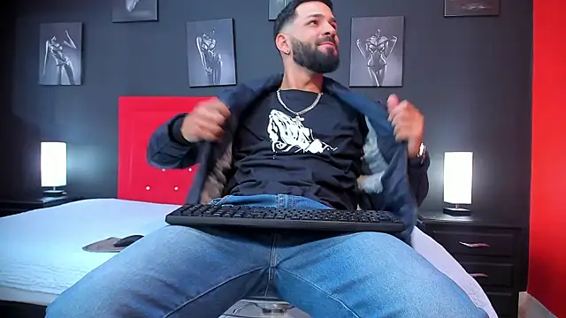 Thiagogomez online show from 10, 1, 2025