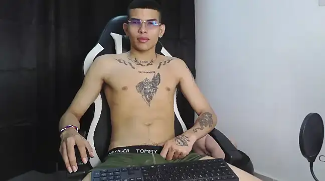 hot king20 online show from 18, 3, 2025