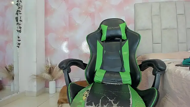 aida rose  online show from 19, 3, 2025