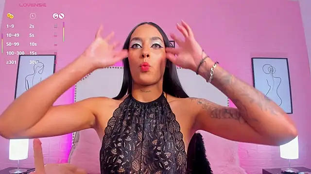 charlotte kisss online show from 6, 10, 2025