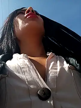 Astrid-- online show from 13, 1, 2025