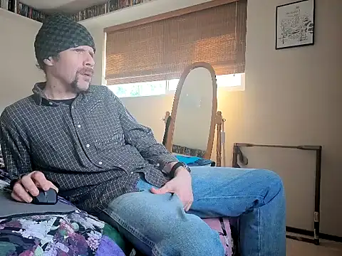 HandsumHungDaddy online show from 3, 4, 2026