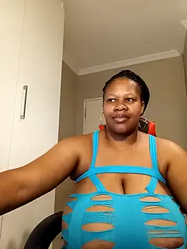 bustylisa1983 online show from 8, 12, 2024