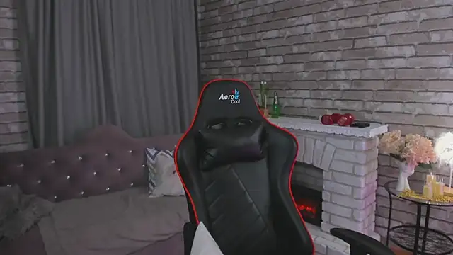 SarahCoksss online show from 19, 10, 2025