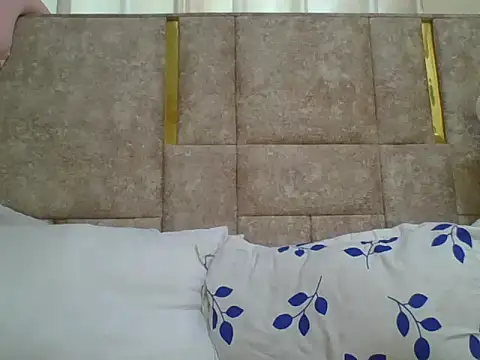 sexy smiley online show from 18, 1, 2025