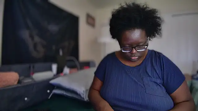 Yagurl  west online show from 28, 1, 2025