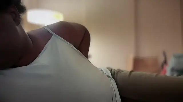 Yagurl  west online show from 14, 2, 2025