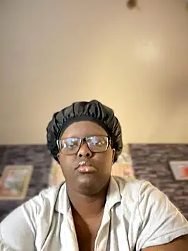 Yagurl  west online show from 21, 11, 2025