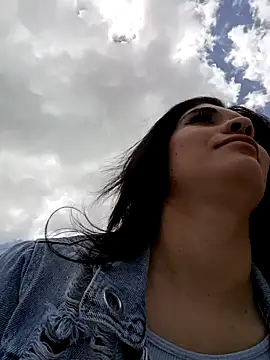 ambar-adaams online show from 19, 12, 2024