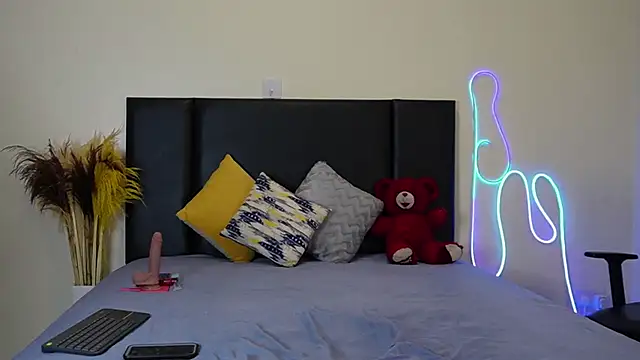 RosesRRed online show from 15, 12, 2024