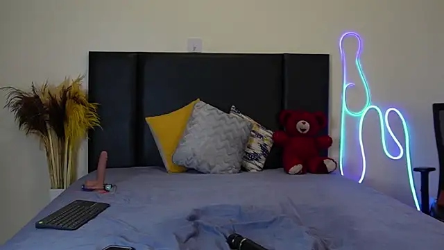 RosesRRed online show from 16, 12, 2024