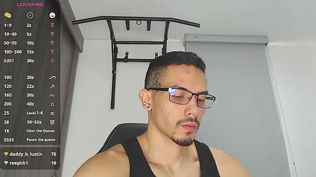 Snapshot of russthiago chatting on 2, 12, 2024 russthiago online show from 2, 12, 2024