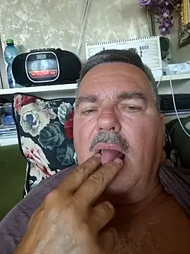 Snapshot of Tbone17 chatting on 26, 4, 2026 Tbone17 online show from 26, 4, 2026