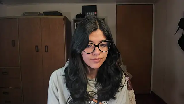 valerie  skyy online show from 7, 1, 2025