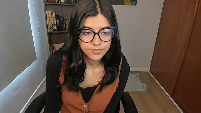 valerie  skyy online show from 16, 12, 2025