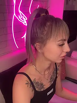 Snapshot of MiaMinx chatting on 29, 12, 2024 MiaMinx online show from 29, 12, 2024