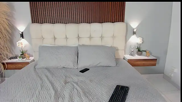 Snapshot of sofi_potter_ chatting on 4, 2, 2026 sofi potter online show from 4, 2, 2026