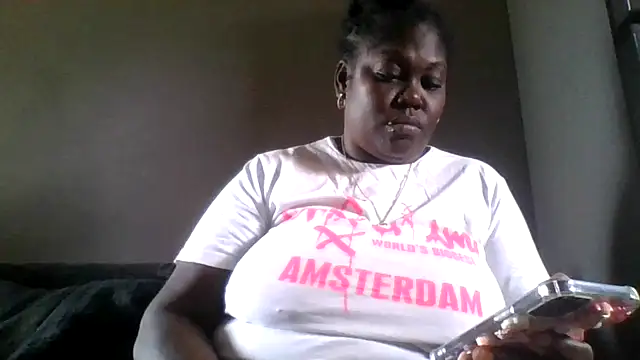 Snapshot of XgeileKutje chatting on 13, 5, 2026 XgeileKutje online show from 13, 5, 2026