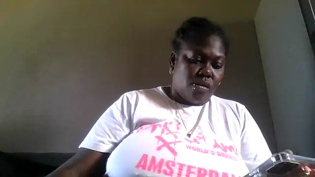 Snapshot of XgeileKutje chatting on 15, 5, 2026 XgeileKutje online show from 15, 5, 2026