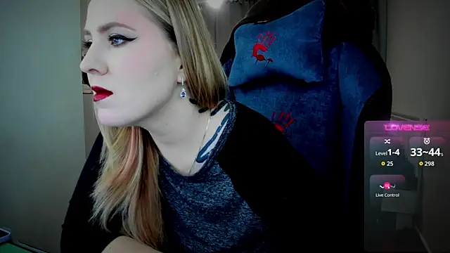 Olivia Munk online show from 9, 10, 2025