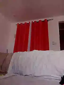 Snapshot of Kamdollie chatting on 4, 1, 2025 Kamdollie online show from 4, 1, 2025