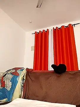 Snapshot of Kamdollie chatting on 27, 2, 2025 Kamdollie online show from 27, 2, 2025