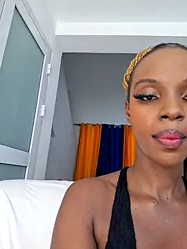 Snapshot of Kamdollie chatting on 9, 10, 2025 Kamdollie online show from 9, 10, 2025